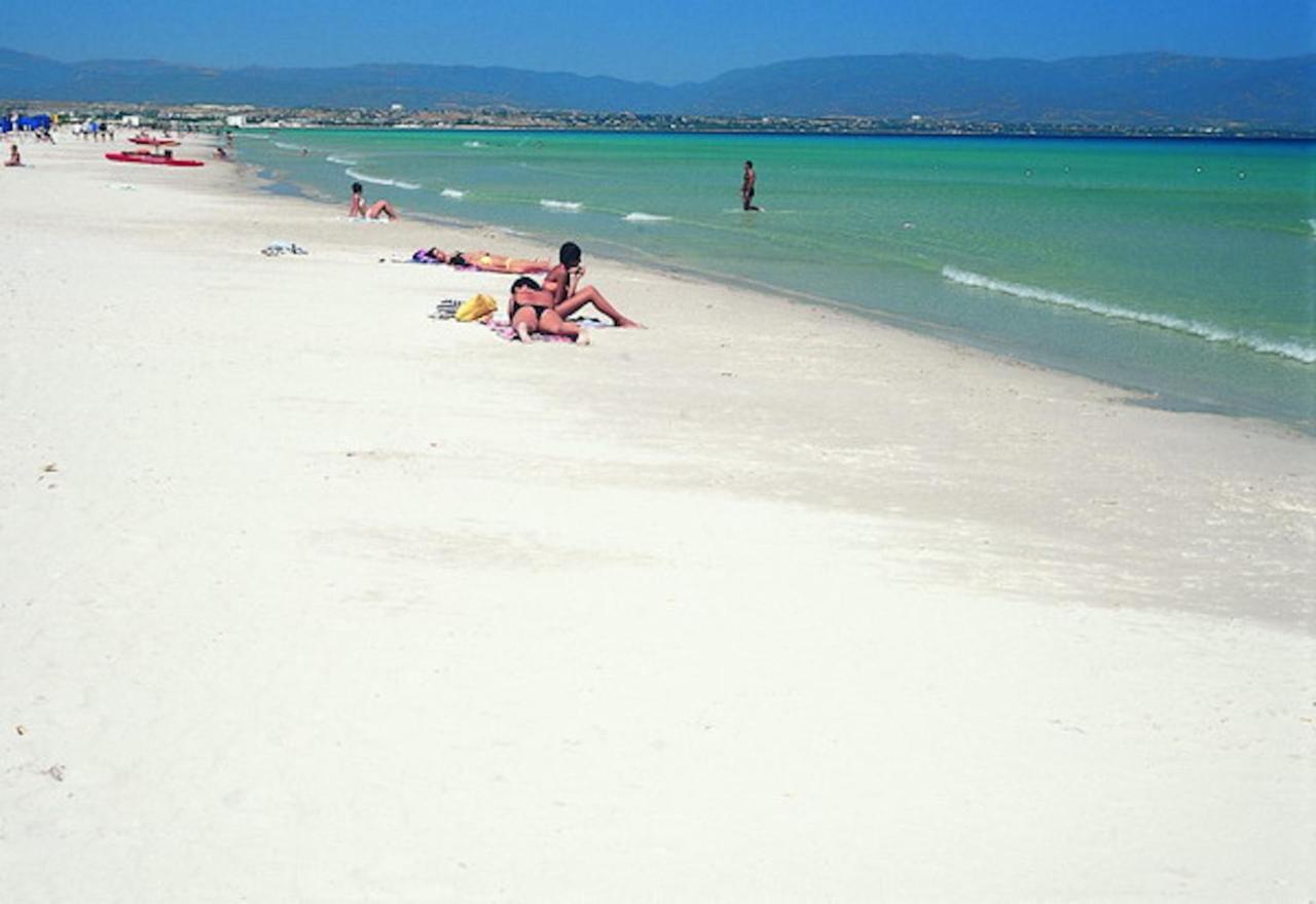 Deliziosa Villa 150 metri dal mare Quartu SantʼElena Esterno foto