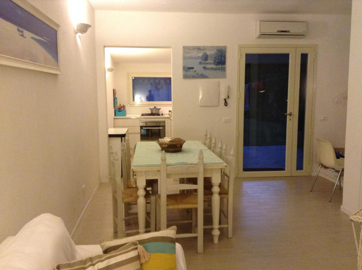 Deliziosa Villa 150 metri dal mare Quartu SantʼElena Esterno foto